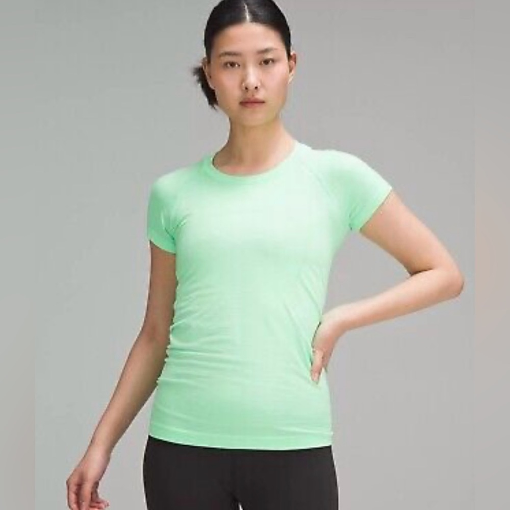 🔥🔥LULULEMON🔥🔥Swiftly Tech 2.0 Short Sleeve Top Woman 6 Pistachio Green